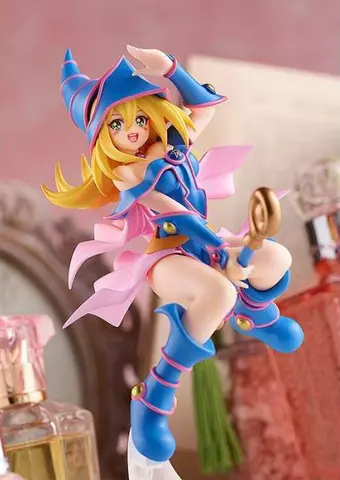Comprar Figura Dark Magician Girl Yu-Gi-Oh! 17 cm Figuras de Videojuegos