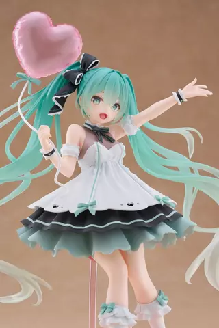 Reservar Figura Hatsune Miku Vocaloid Birthday 2025 Party Ver. AMP+ Taito Figuras