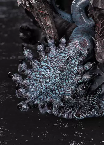 Reservar Figura Guts Berserk Berserker Armor Figuarts Zero Metallic Touch Figuras Estándar