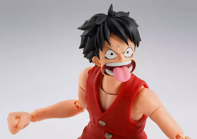 Reservar Figura Dracule Mihawk Hawkeye One Piece SH Figuarts Figuras Estándar