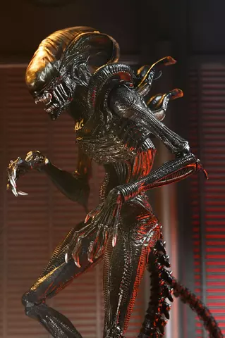 Reservar Figura Ultimate Scorched Xenomorph Alien: Romulus NECA Figuras Estándar