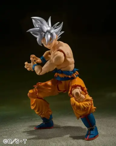 Comprar Figura Son Goku Ultra Instinto Toyotarou Dragon Ball Super 14,5 cm Figuras de Videojuegos Estándar