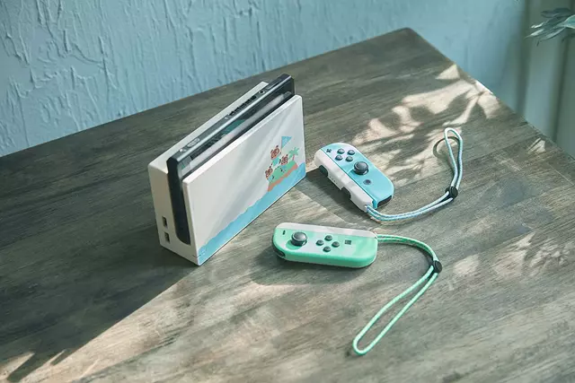 Comprar Consola Nintendo Switch + Animal Crossing: New Horizons Edición Limitada Switch Limitada screen 3
