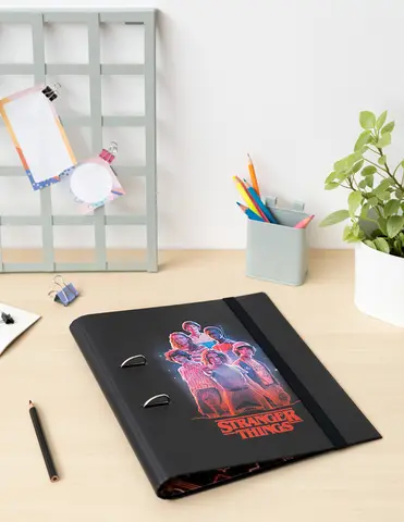 Comprar Carpeta 2 Anillas Premium Stranger Things 