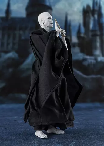 Reservar Figura Lord Voldemort - Harry Potter y el Cáliz de Fuego S.H. Figuarts 15 cm Figuras