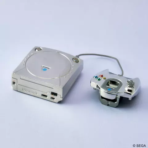 Reservar Réplica Dreamcast PAL Hardware Series Bright Arts Square Enix 6cm Réplicas