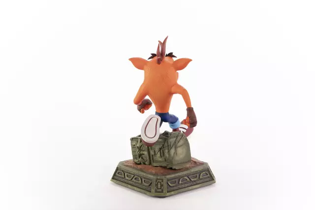 Reservar Figura Resina Crash Bandicoot Classic First 4 Figures Figuras