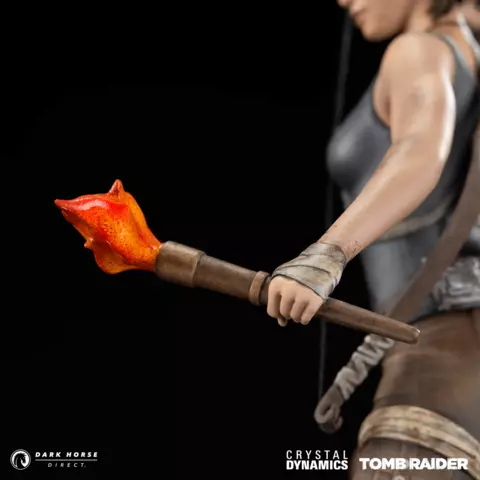 Reservar Figura Lara Croft Survivor Era Tomb Raider Dark Horse Figuras Estándar