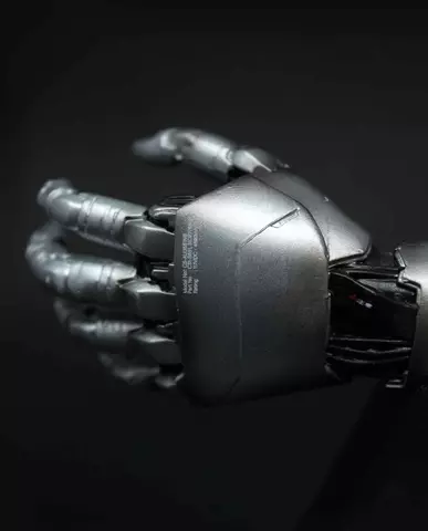 Comprar Réplica Brazo Silverhand Cyberpunk: Edgerunners Neamedia Icons Réplicas