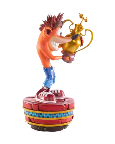 Comprar Estatua Crash bandicoot Winner Crash Bandicoot Team Racing Nitro-Fueled 46 cm Figuras de Videojuegos Estándar