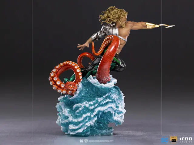 Comprar Figura Art Scale DC Comics Aquaman 90 Figuras