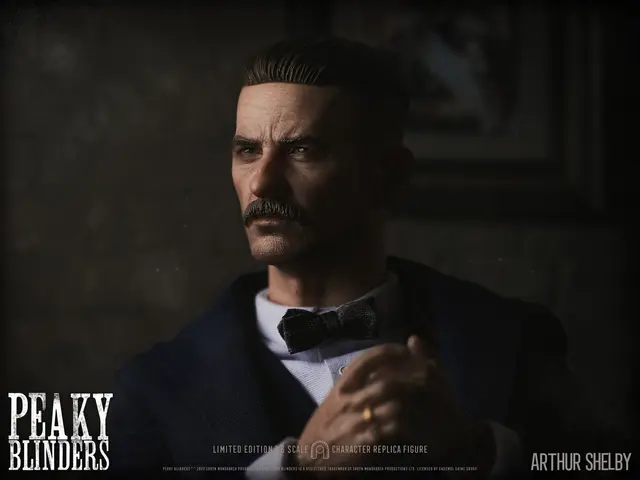 Comprar Figura Peaky Blinders Arthur Shelby Figuras