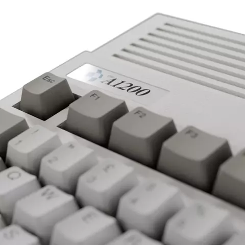 Reservar Ordenador Amiga 1200 THEA1200 Retro