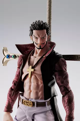 Reservar Figura Dracule Mihawk Hawkeye One Piece SH Figuarts Figuras Estándar