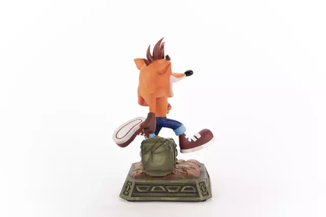 Reservar Figura Resina Crash Bandicoot Classic First 4 Figures Figuras