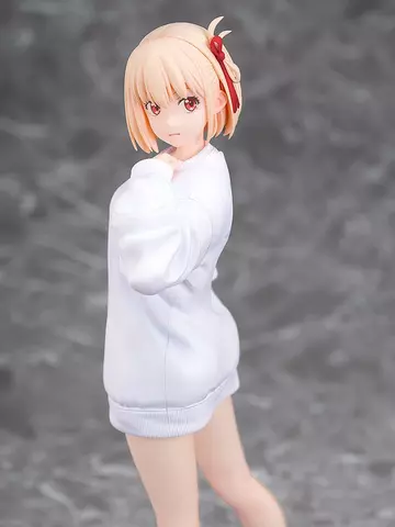 Reservar Figura Chisato Nishikigi Lycoris Recoil Oversized Sweatshirt Ver. 1/7 Phat! Figuras Estándar