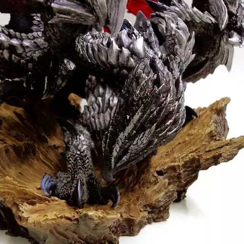 Comprar Estatua Valstrax con Furia Monster Hunter 22 cm Figuras de Videojuegos