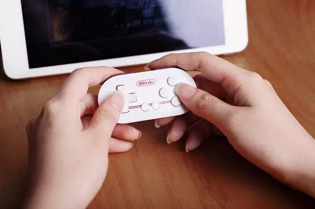 Comprar Mando Mini FC Zero Gamepad 8Bitdo  - 06.jpg