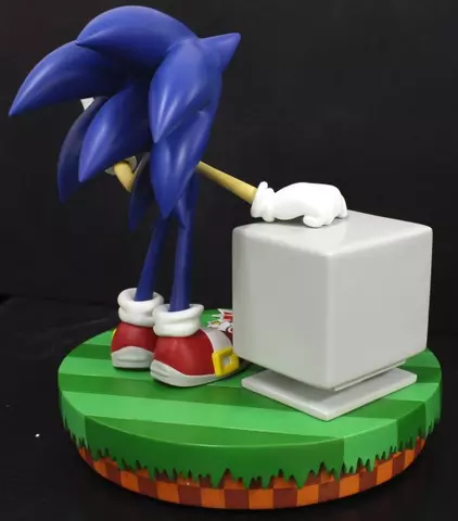 Comprar Figura 20º Aniversario Sonic The Hedgehog  screen 3 - 03.jpg