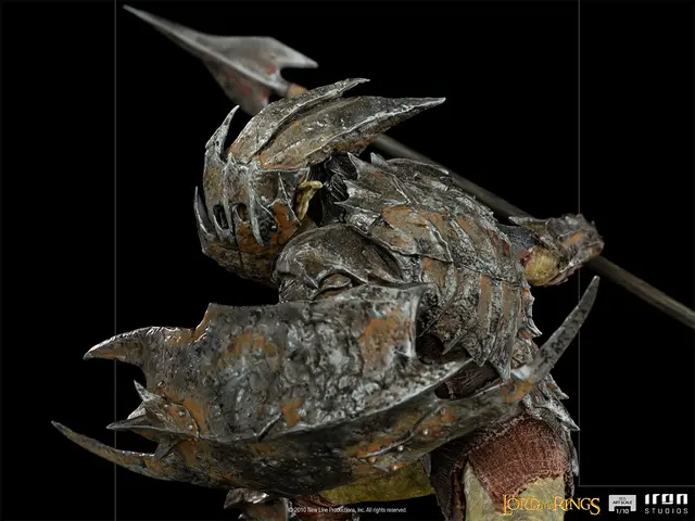 Comprar Figura Art Scale El Señor De Los Anillos Orco Con Armadura Figuras