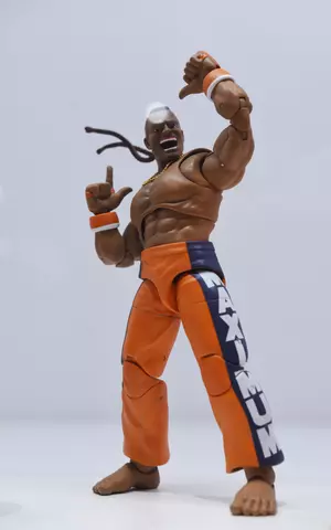 Reservar Figura Dee Jay Ultra Street Fighter II: The Final Challengers Jada Toys Figuras