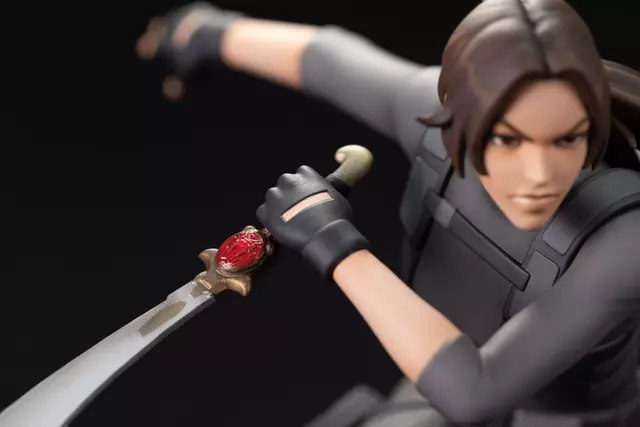 Reservar Figura Lara Croft Tomb Raider: The Legend of Lara Croft Dark Horse 19cm Figuras Estándar