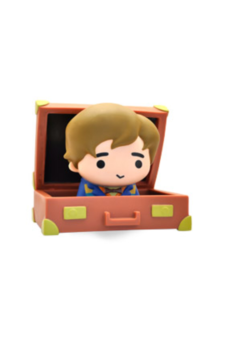 Plastoy Animales fantásticos Hucha Chibi Norbert Dragonneau en su maleta - Plástico - 11 cm