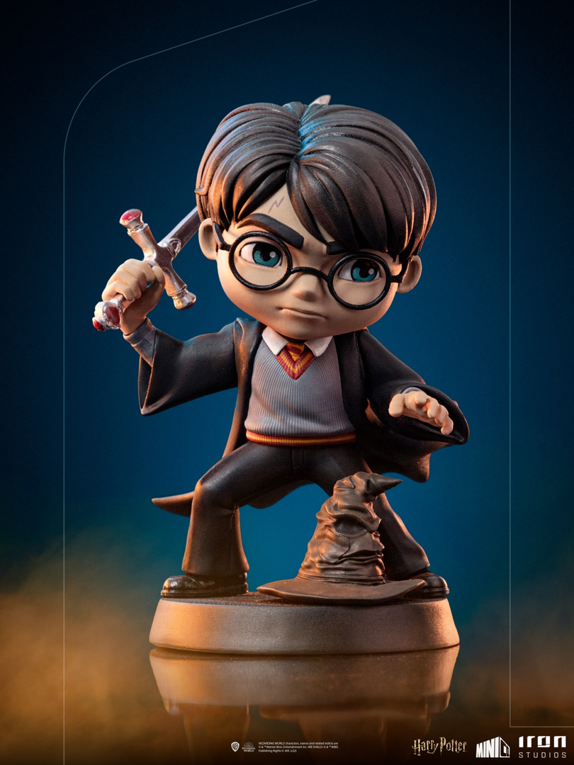 Figura Minico Harry Potter Con La Espada De Gryffindor