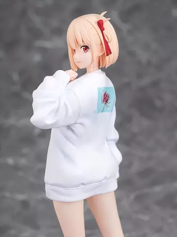 Reservar Figura Chisato Nishikigi Lycoris Recoil Oversized Sweatshirt Ver. 1/7 Phat! Figuras Estándar