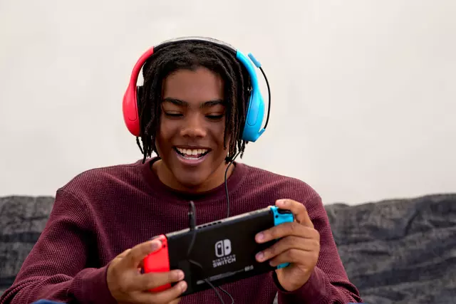 Comprar Auriculares Airlite Fit · Azul y Rojo Neón Switch screen 1