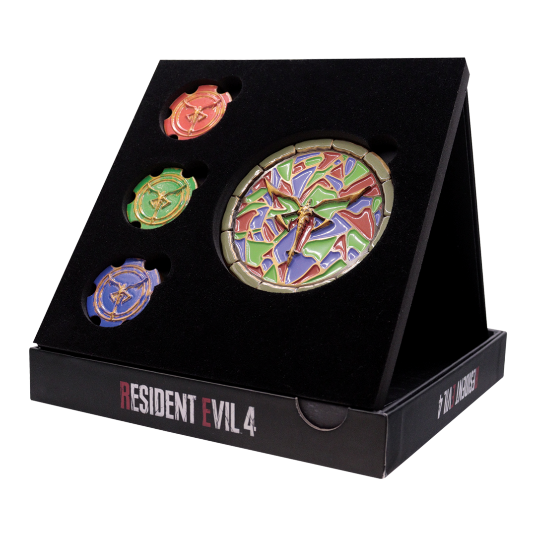 FaNaTtik Resident Evil 4 Church Puzzle - Juego de medallones de edición limitada coleccionable (réplica del emblema de Las Plagas, 4 medallones con soporte de exhibición), caja numerada y con licencia