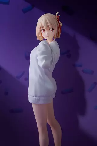 Reservar Figura Chisato Nishikigi Lycoris Recoil Oversized Sweatshirt Ver. 1/7 Phat! Figuras Estándar
