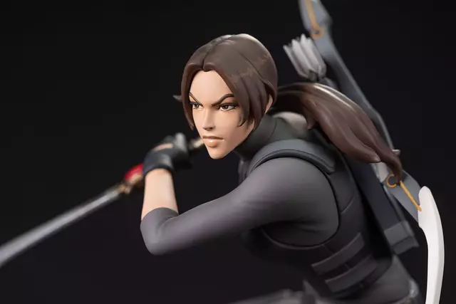Reservar Figura Lara Croft Tomb Raider: The Legend of Lara Croft Dark Horse 19cm Figuras Estándar