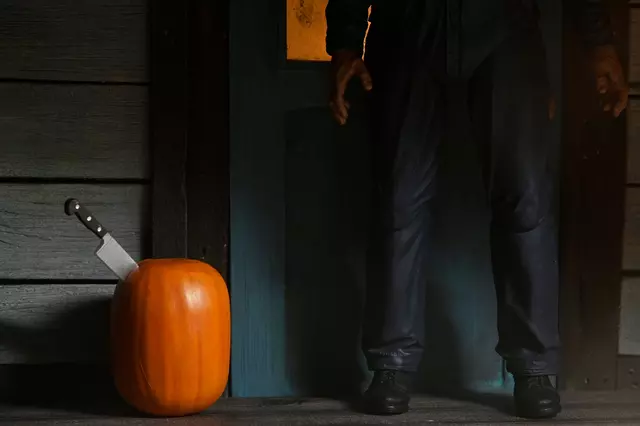 Reservar Figura Ultimate Michael Myers Halloween H20: 20 Años Después NECA 18cm Figuras Estándar