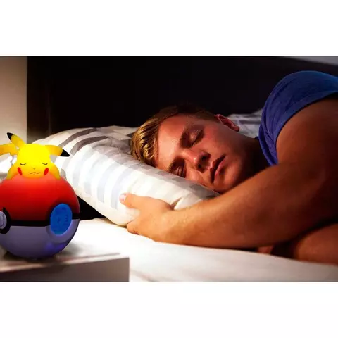 Comprar Reloj Alarma con luz LED Pikachu Pokémon 18 cm 