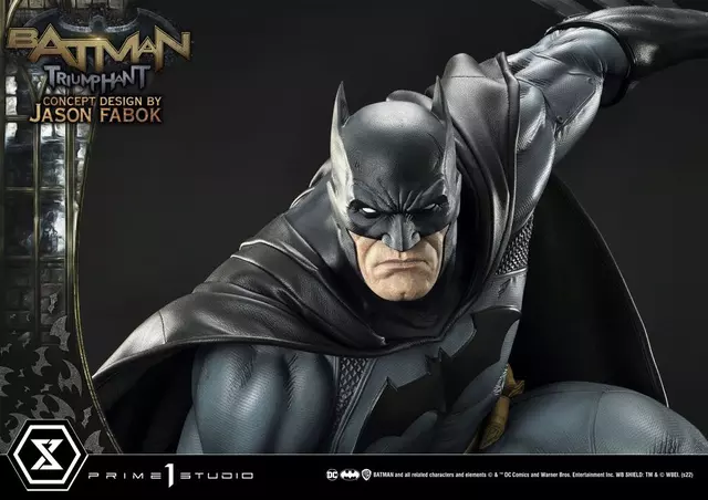 Comprar Figura Batman Triumphant DC Comics 119 cm Figuras
