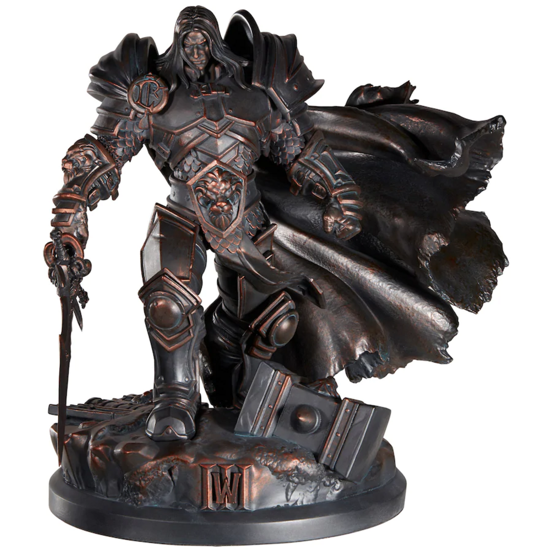 Blizzard world of warcraft iii - prince arthas statue