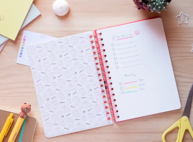 Comprar Cuaderno Tapa Forrada A5 Line Friends 