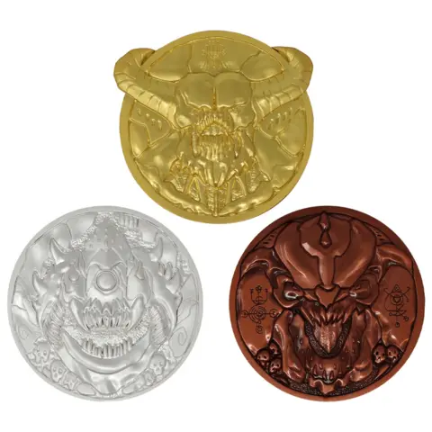 Comprar DOOM Set Colección de 3 Medallones Modo Arcade Fanattik  Limitada