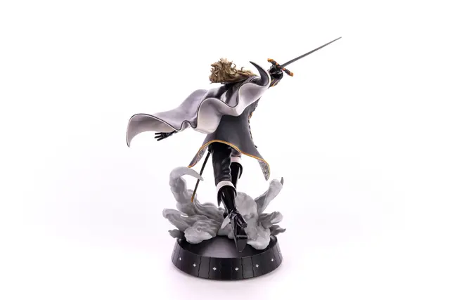 Reservar Estatua Alucard Dash Attack Castlevania Symphony of the Night First 4 Figures Figuras de Videojuegos