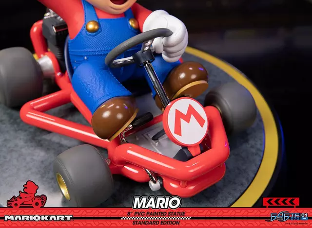 Comprar Figura Mario Kart Mario Figuras de Videojuegos