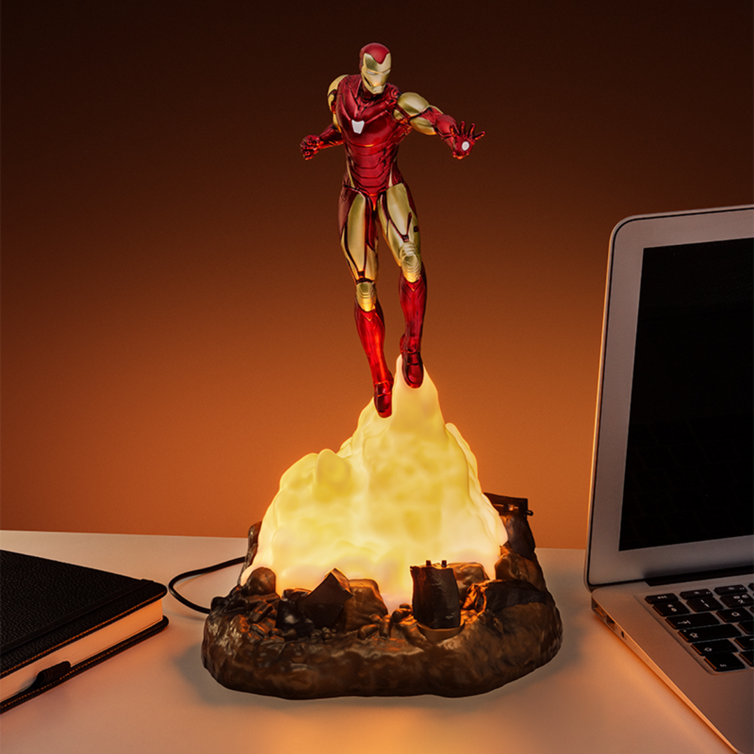 Iron man diorama light