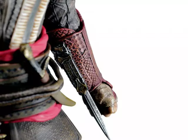 Comprar Figura Aguilar Pelicula Assassin's Creed screen 4 - 04.jpg