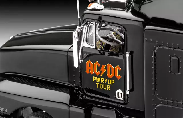 Reservar Model Kit AC/DC Camión y Trailer Tour Revell Réplicas