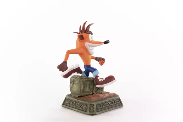 Reservar Figura Resina Crash Bandicoot Classic First 4 Figures Figuras