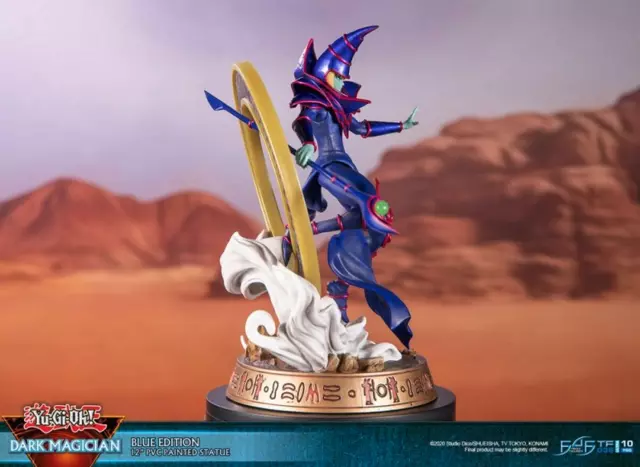 Comprar Figura Yu-Gi-Oh! Dark Magician Blue Version 29 cm Figuras de Videojuegos screen 5