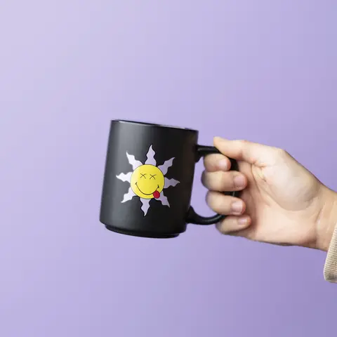 Comprar Taza Smiley Quirky Comics Black 