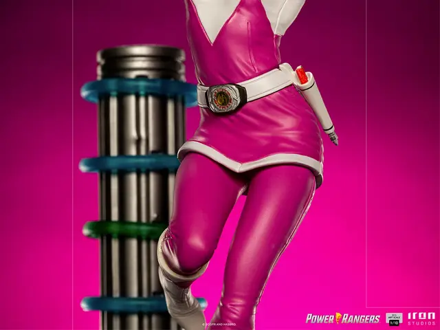 Comprar Figura Art Scale Mighty Morphin Power Rangers Ranger Rosa Figuras