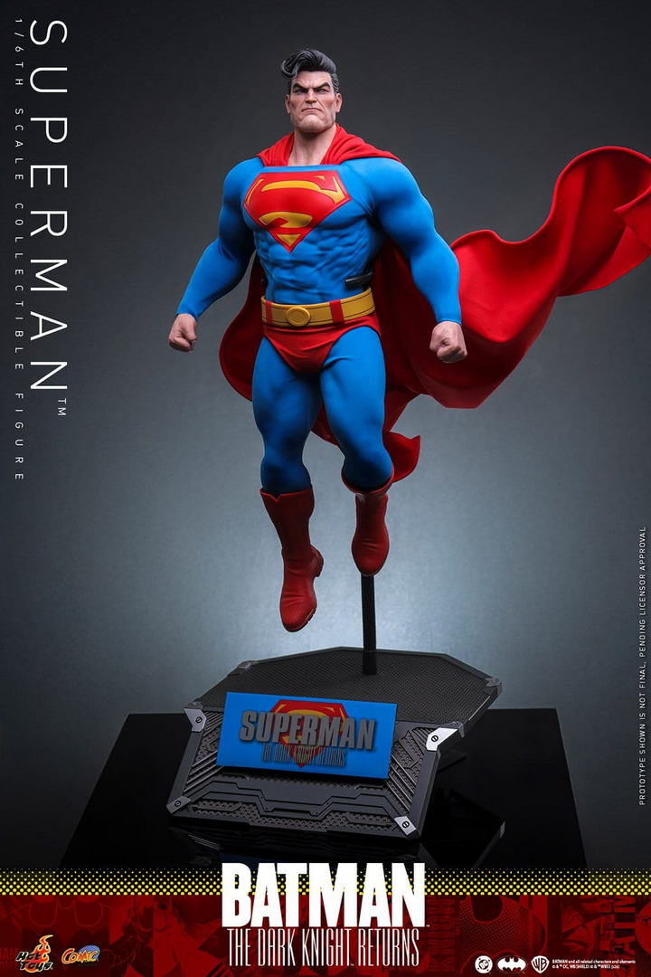 Figura superman batman: the dark knight returns comic masterpiece 1/6 hot toys