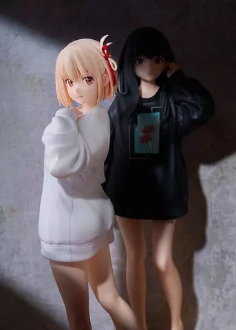 Reservar Figura Chisato Nishikigi Lycoris Recoil Oversized Sweatshirt Ver. 1/7 Phat! Figuras Estándar